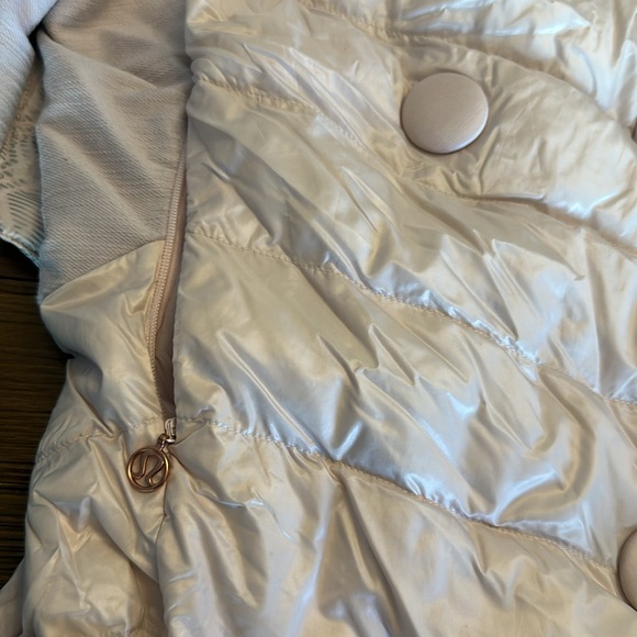 Lululemon Pedal Power Blazer
Neutral Blush - Picture 6 of 14